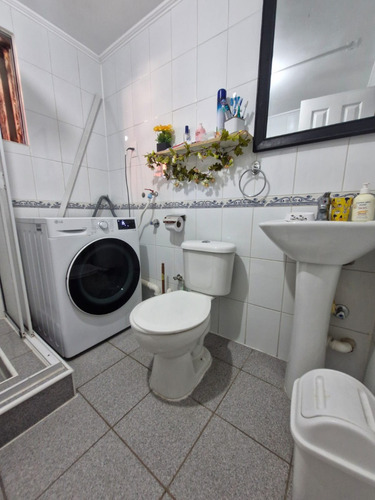 Poblacion Pedro Lira,primer Piso, 4 Dormitorios, Patio