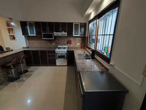 Venta/ph/4 Ambientes/aptocredito/cochera/patio/parrilla/permuta/liniers