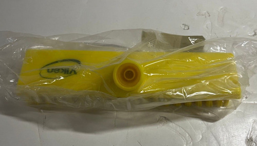 Qty. 9 Vikan 70416 10-3/4 L Polyester Replacement Head D Yyd