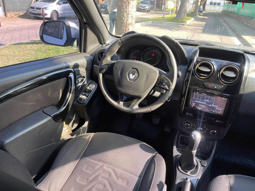 Imagen 8 de 12 de Renault Duster 2015 1.6 Ph2 4x2 Privilege 110cv