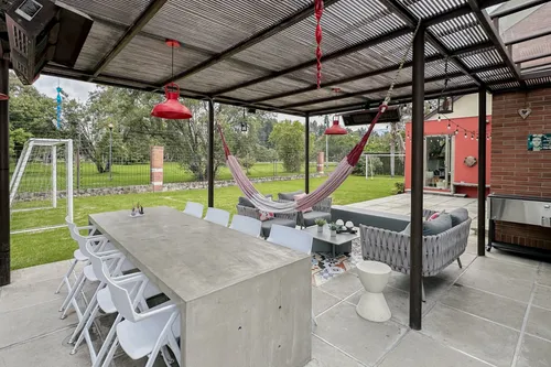 Casa En Arriendo/venta En Guaymaral. Cod V7309