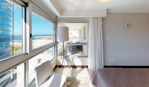 Imagen 21 de 28 de Apartamento En Venta Torre Lobos, Planta Especial. - Punta Del Este Brava