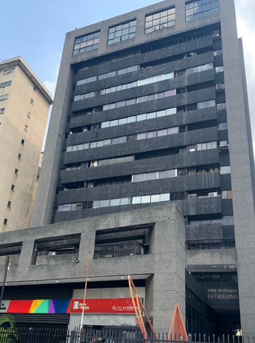 Se Vende Oficina Torre Profesional La California, Av. Francisco De Miranda