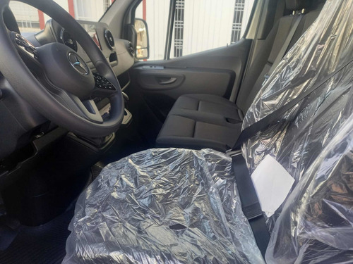 Imagen 4 de 13 de Mercedes-benz Sprinter 316 V2 Furgon 2022