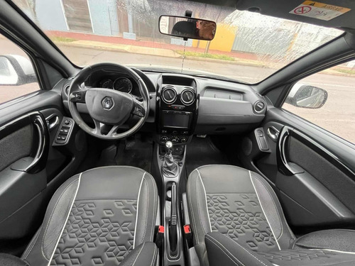 Renault Duster Oroch 2.0 Privilege