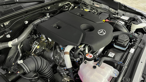 Toyota Hilux 2.8 Tdi Srx Plus Cab. Dupla 4X4 Aut. 4P