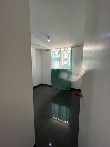 Imagen 11 de 11 de Montecarlo Apartamento En Alquiler