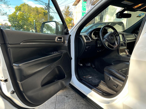 Jeep Grand Cherokee 5.7 Limited Lujo 4x4 At
