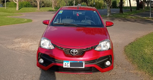 Imagen 4 de 15 de Toyota Etios 1.5 Xls 4 A/t 5 P - Año 2018 21.000 Kms