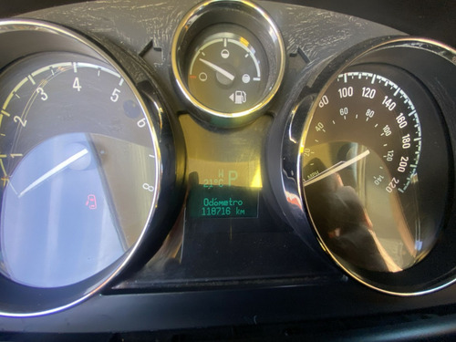 Imagen 14 de 25 de Chevrolet Captiva Sport 2.4 2011