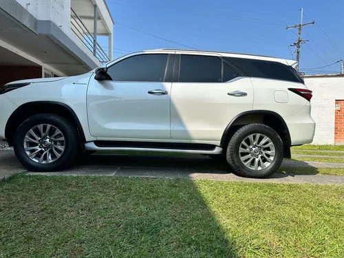 Toyota Fortuner 2.8l