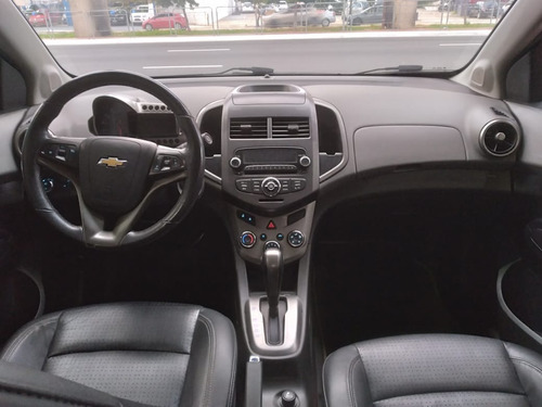 Imagem 7 de 9 de Chevrolet Sonic Sedan Ltz 1.6 Flex 2012