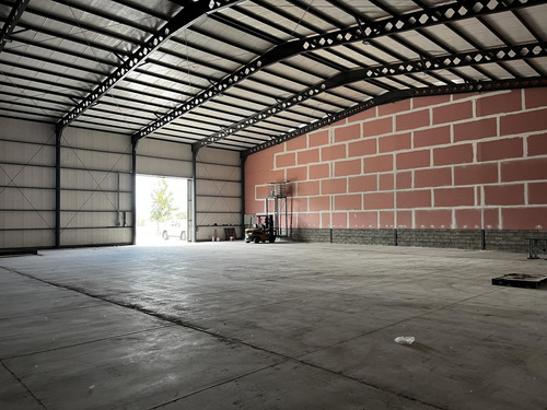 Nave Industrial, 750 M2, En Rodriguez Peña. Alquiler