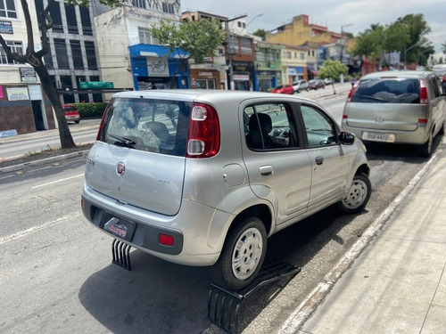 Imagem 4 de 9 de Fiat Uno 2014 1.0 Vivace Flex 5p
