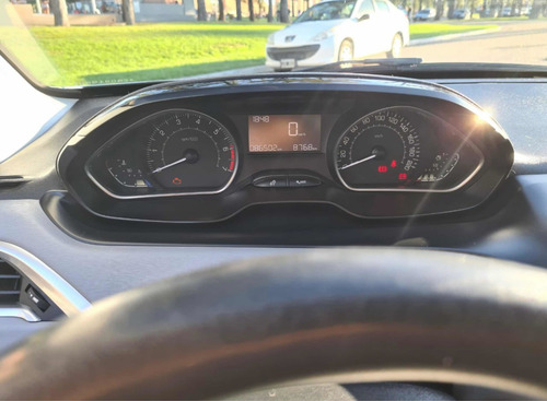 Peugeot 208 1.5 Allure Touchscreen 2013