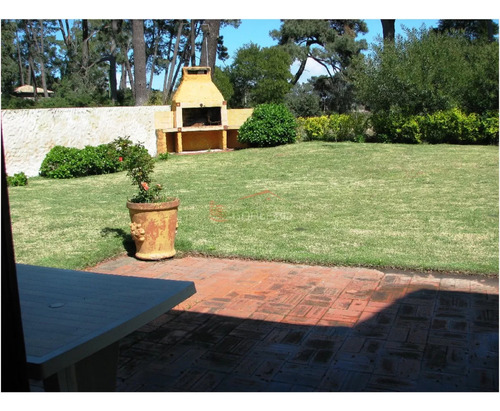 Alquiler Anual De Casa En Punta Del Este - U$s 2.100