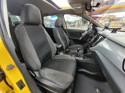 Taxi Faw R7 Suv 1.6