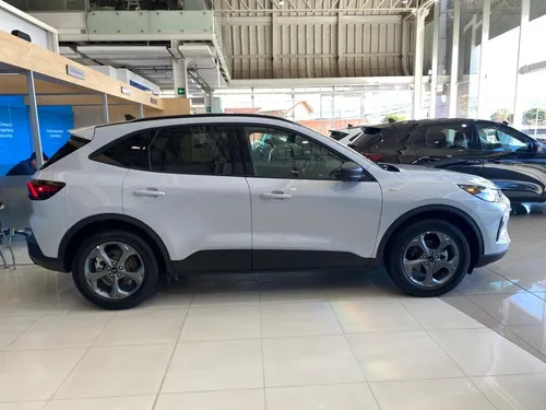 Ford Escape St Line 4x2 Hibrida 2025 Jp