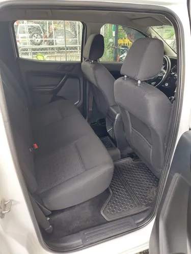 Ford Ranger 3.2 XL MT