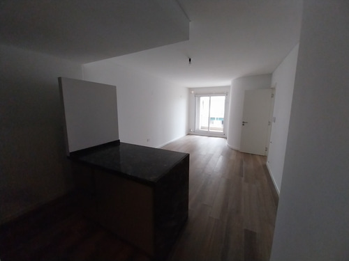 Venta Departamento Un Dormitorio Moreno Y Salta Estrenar