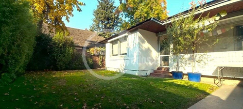 Venta Casa, Ubicación Privilegiada Sector Borde Río,vitacura