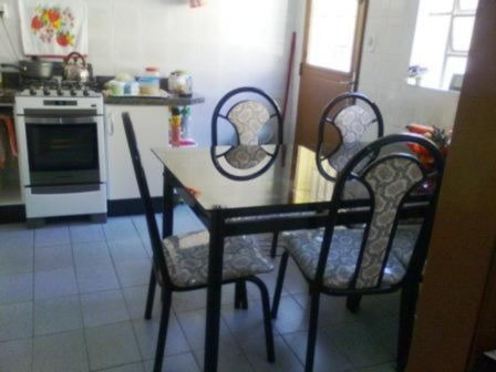Casa Em Nonoai Com 4 Dormitórios - Mi12452