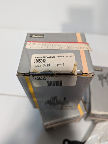 Parker L60s012 Valve Repair Kit, New Old Stock - Free Sh Ccf