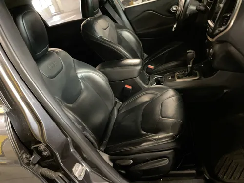 Jeep Cherokee 3.2 Longitude