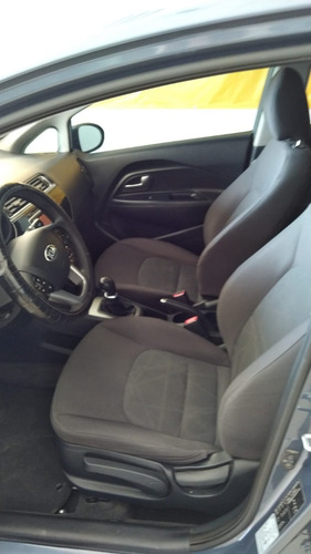 Imagen 8 de 15 de Kia Rio 2017