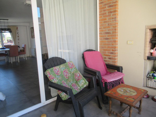 Imagen 14 de 16 de Departamento 3 Ambientes En Venta Con Cochera, Balcón Y Parrilla - San Isidro Central-.