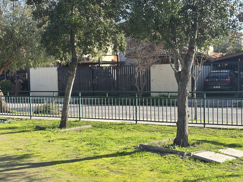 Linda Propiedad En Los Jardines De Linderos