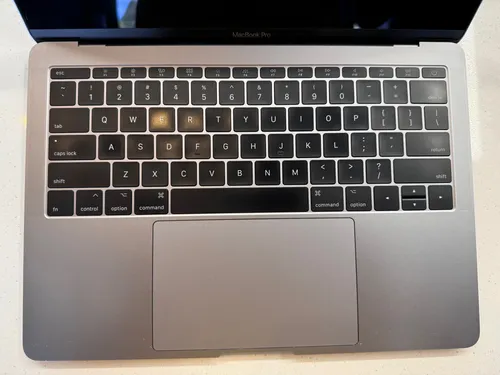 Macbook Pro 13 Pulgadas Core I7 16 Gb Ram 2 Tb Ssd 2017 (Usado)