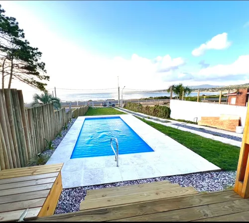 Piscina De Fibra 5.80 X 3.70 De 1.55 De Profundidad