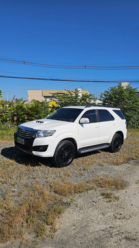 Toyota Hilux SW4 3.0 Srv 5l 4x4 Aut. 5p