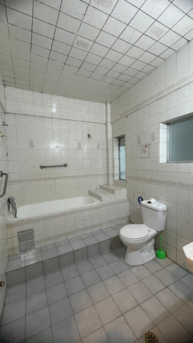 Arriendo Excelente Ubicación Y Amplia Casa En San Pedro De