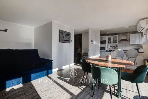 Duplex En Luis Thayer Ojeda, Metro Tobalaba, Provi...