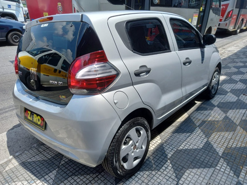 Imagem 6 de 10 de Fiat Mobi Easy One 1.0 2017