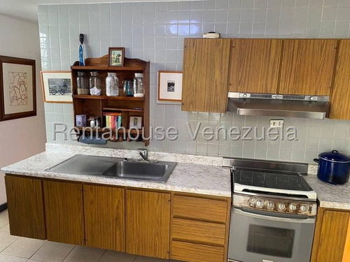 Vendo Casa En Calle Cerrada Los Chorros 25-18391