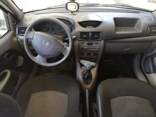Imagen 7 de 8 de Renault Symbol 2011 1.6 16v Pack