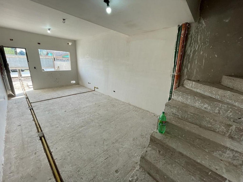 Imagen 5 de 16 de Triplex En Venta En José C. Paz Céntrico