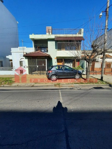 Casa En Venta En Caseros