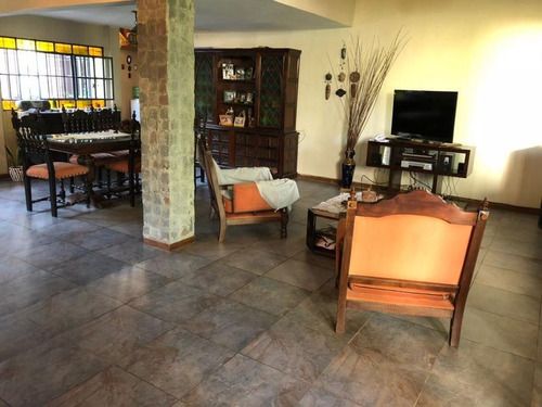 Imagen 8 de 12 de Casa - Barrio Parque Leloir