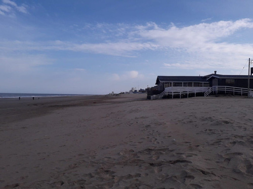 Imagen 3 de 18 de Ug-villa Gesell. Departamento De 2 Ambientes Frente A La Playa