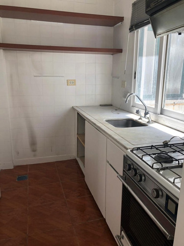 Alquiler Palermo Nuevo Segui Y Sinclair Monoambiente Contrafrente A/a Luz Y Sol Balcon Cocina Baño Completo Seguro De...