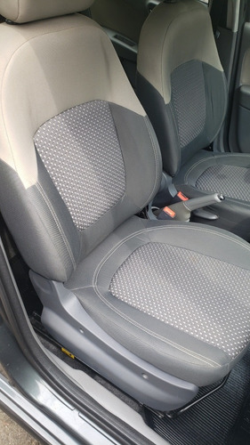 Imagem 2 de 15 de Fiat Grand Siena 2013 1.6 16v Essence Flex 4p