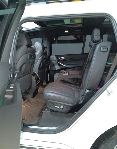 BMW X7 3.0 Xdrive 40i Pure Excelence
