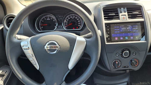 Imagen 16 de 20 de Nissan Versa 2020