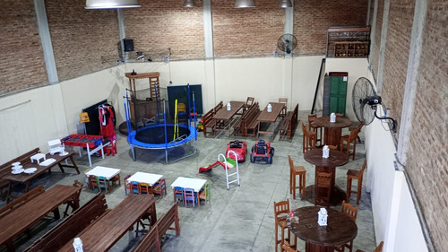 Salón De Eventos Claypole