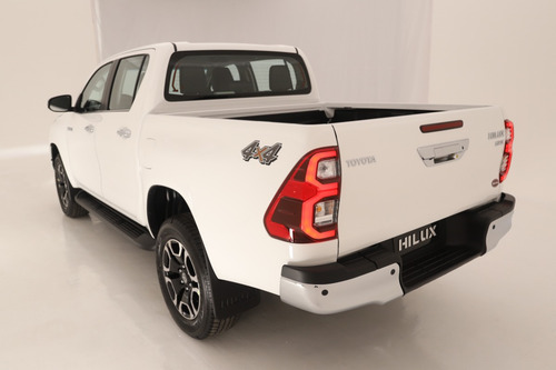 Imagen 22 de 25 de Toyota Hilux Srx 4x2 Dc 2.8 Tdi 6at D.r
