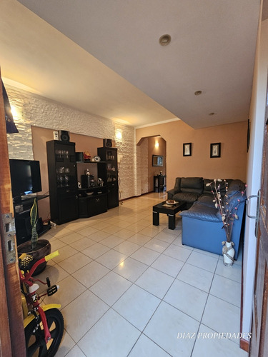 Excelente Triplex 5 Amb. Apto Credito Toma Depto En Pago